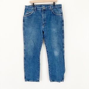 Wrangler Straight-Leg Blue Denim Jeans